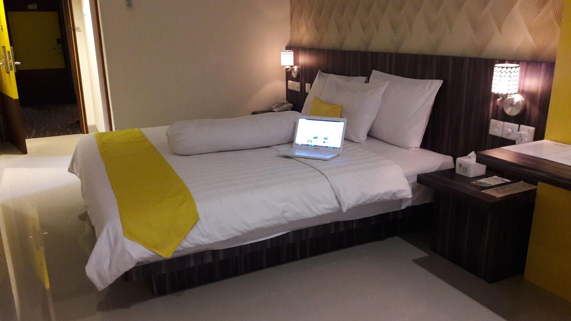 Kaliban Hotel Batam Buitenkant foto