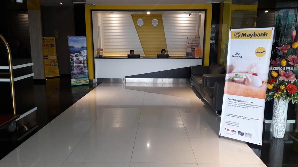 Kaliban Hotel Batam Buitenkant foto