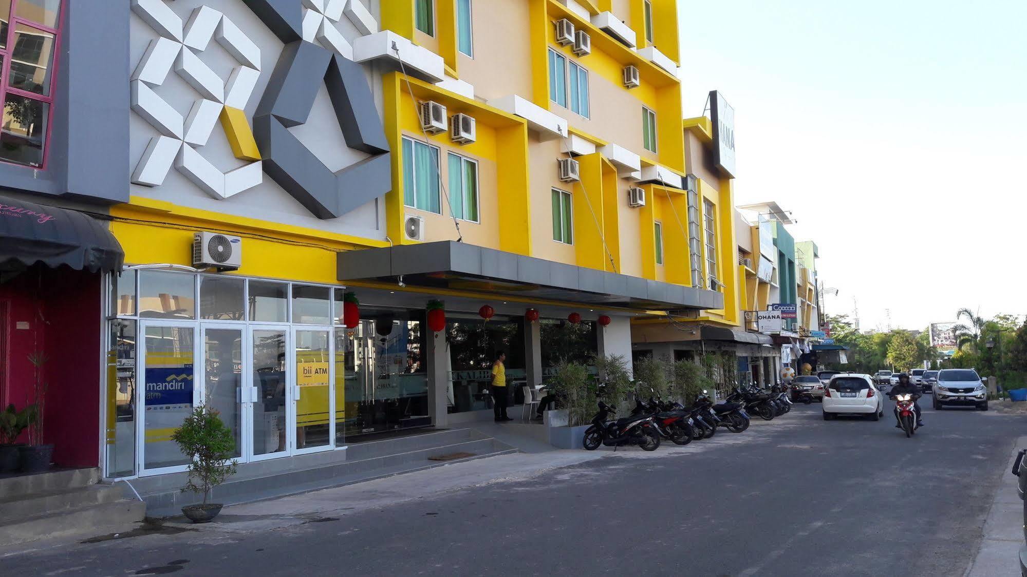 Kaliban Hotel Batam Buitenkant foto